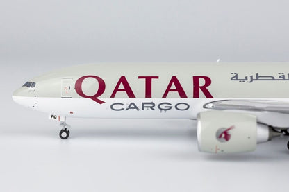1:400 NG Model QATAR CARGO BOEING 777-200F Aircraft Diecast Plane Airplane Model