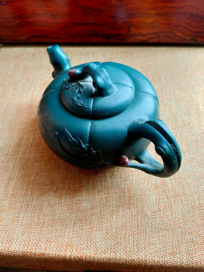 Chinese Yixing Zisha Clay Handmade Exquisite Teapo