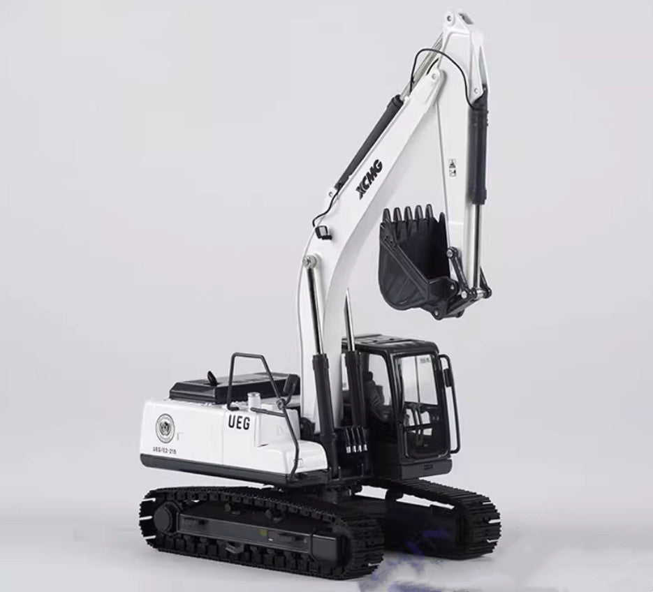 1:35 27CM XGMG UEG/E2-215 Excavator Machinery Wandering Earth II Diecast Model