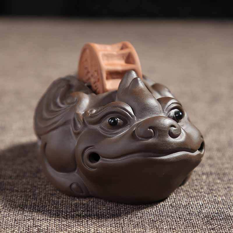 Small Tea Pet Wealthy Mascot Good Luck Yixing Zisha Purple Clay Table Ornament