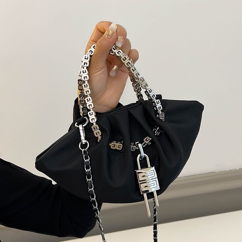 Small Bag Cloud Bags Summer Popular Personality Chain Messenger Shoulder Purses