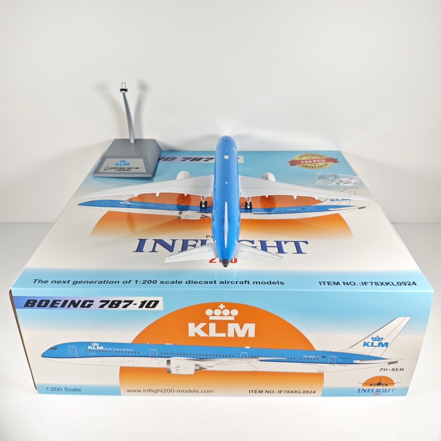 1:200 InFlight KLM Boeing 787-10 PH-BKM Passenger Airplane Diecast Plane Model