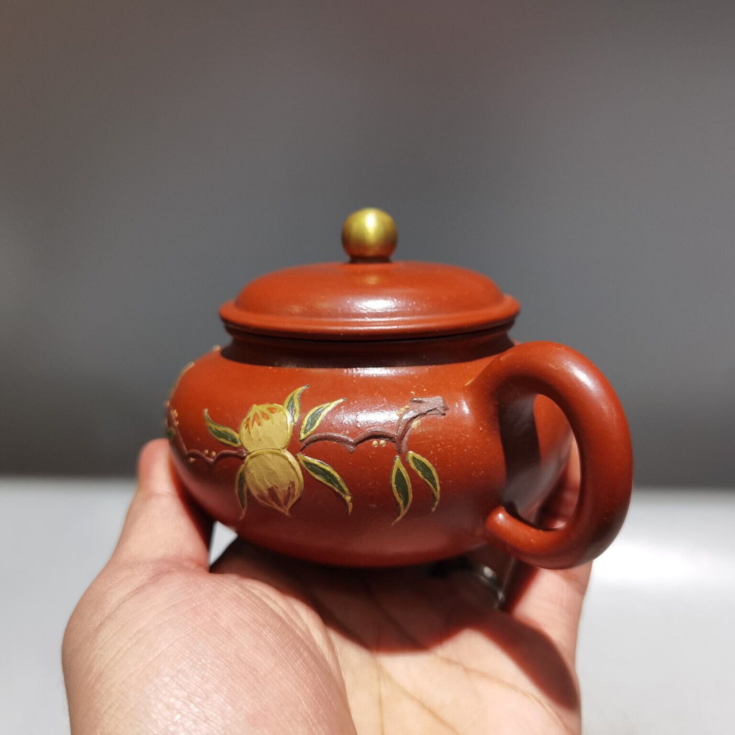 Chinese Yixing Zisha Clay Handmade Exquisite Teapot （描金仿古壶 底款：顾景舟)