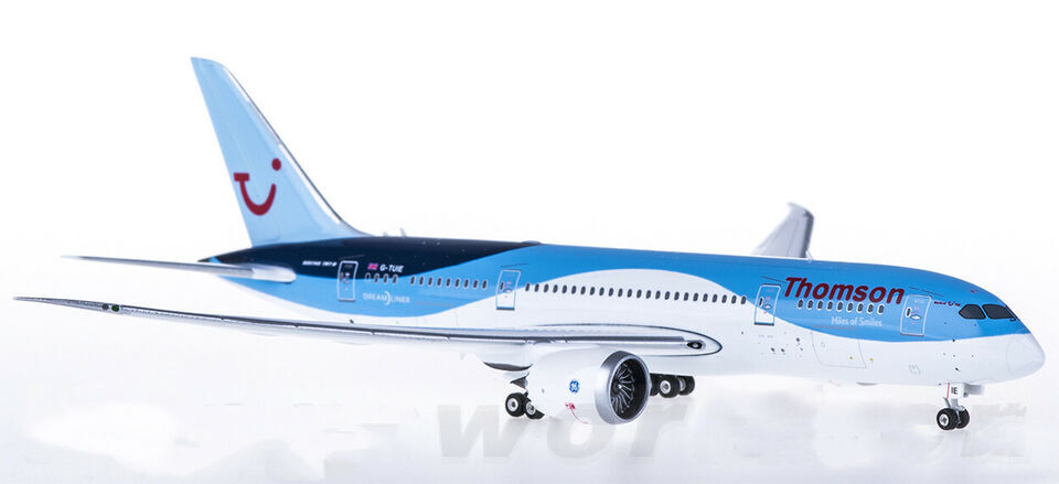 1:400 Phoenix Thomson BOEING 787-8 Passenger Airplane Diecast Aircraft Model