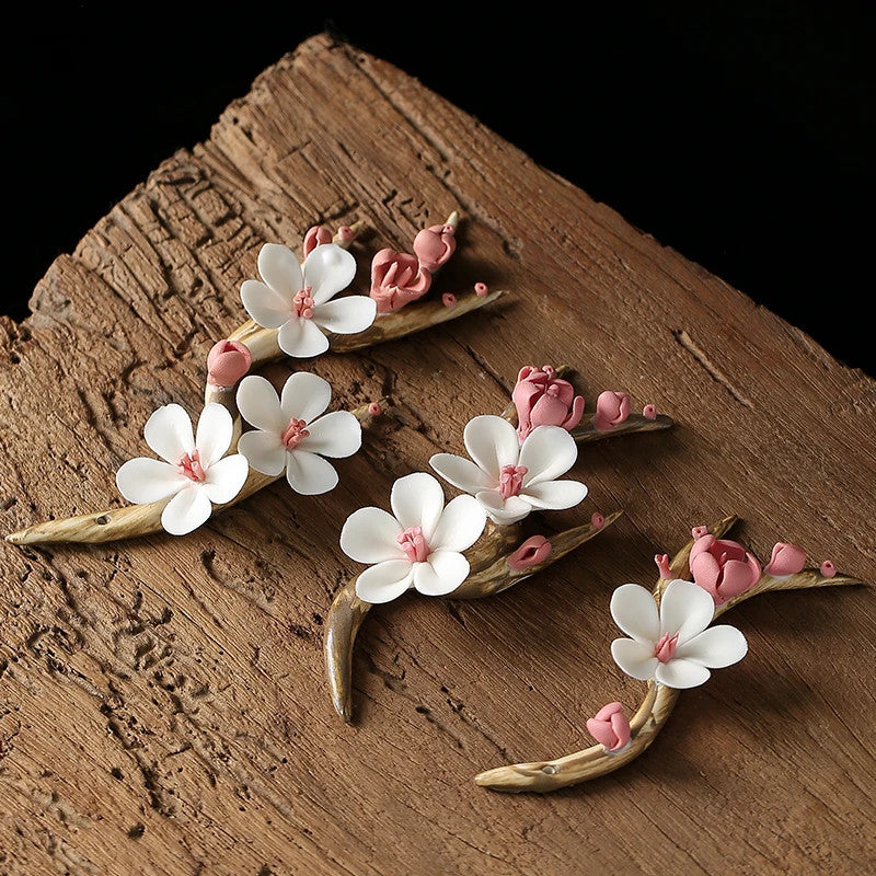 Chinese Ceramic Tea Pet Decoration Handmade Flower Shape Tea Teaware Accessories