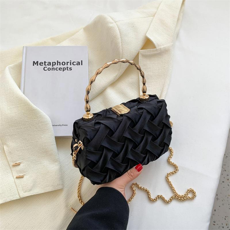 Small Tote Bag With Metal Portable Chain Women's Handbag Shoulder Bag