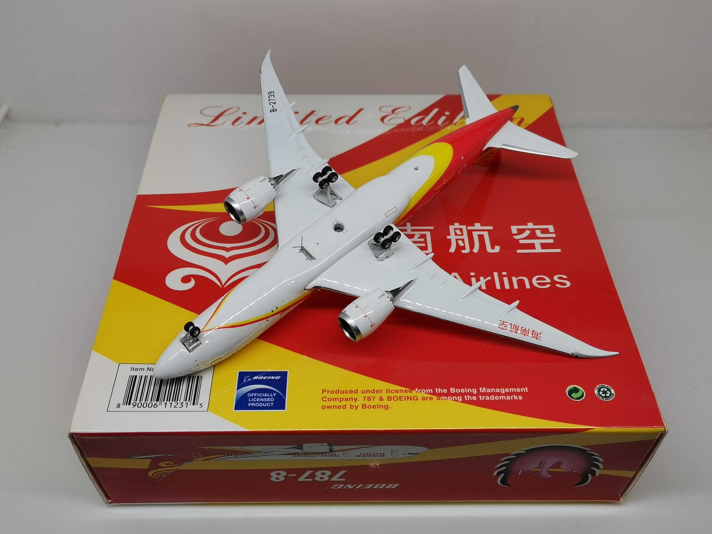 1:400 Phoenix Hainan Airlines BOEING 787-8 Airplane Diecast Aircraft Plane Model