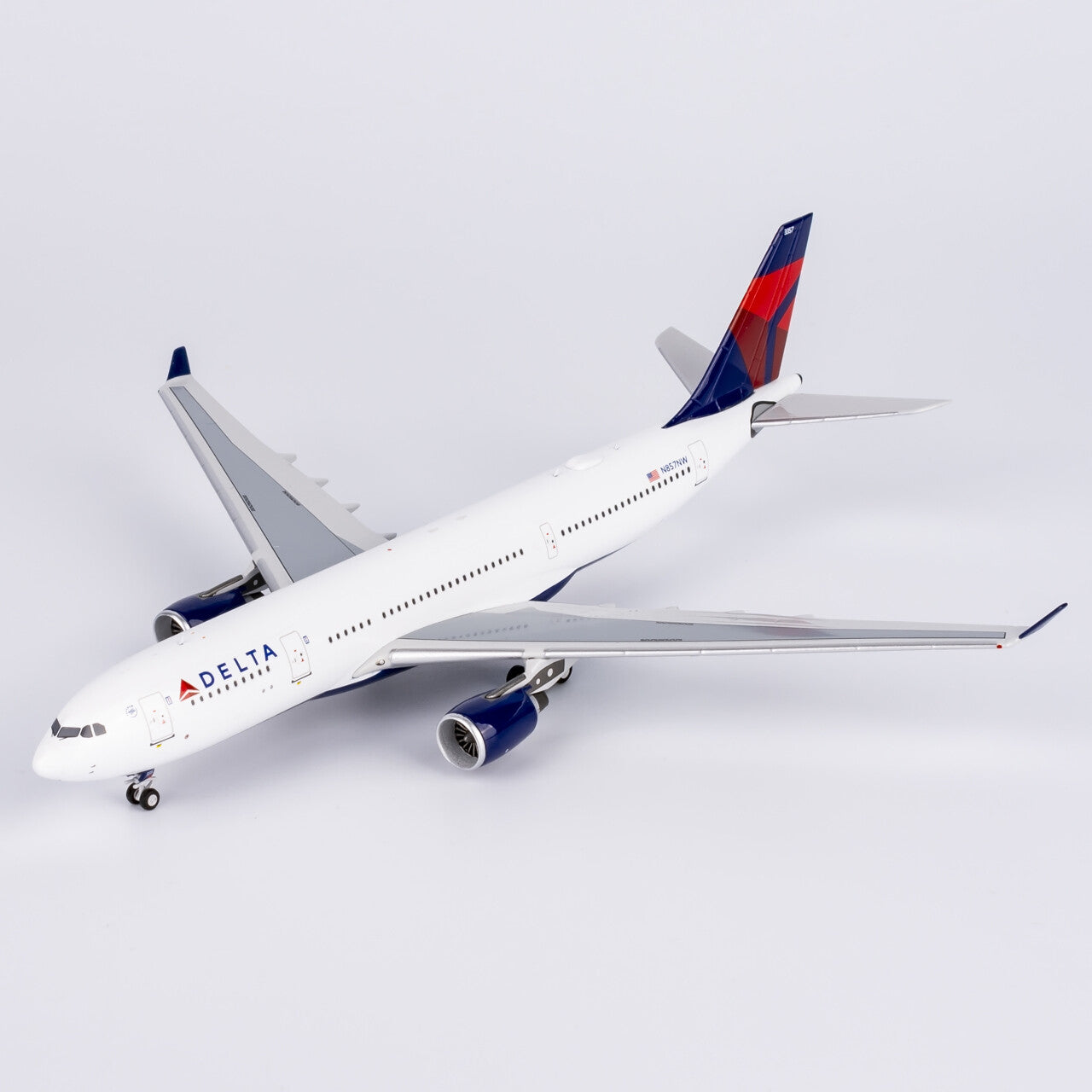 1:400 NG Models Delta Airlines Airbus A330-200 Diecast Aircraft Model N857NW