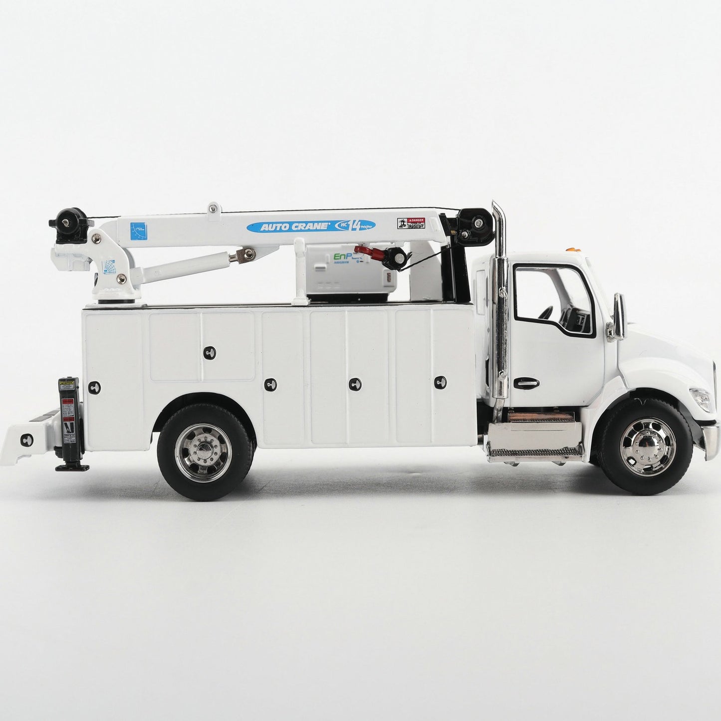 1:50 DM Kenworth T380 Auto-Crane Titan 85 Body with Miller EnPak Diecast Model