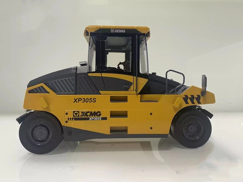 1:25 XCMG XP305S Tire Roller Construction Machinery Equipment Diecast Model