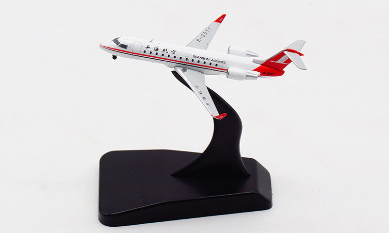 1:400 JC Wings SHANGHAI AIRLINES BOMBARDIER CRJ-200ER Airplane Diecast Model