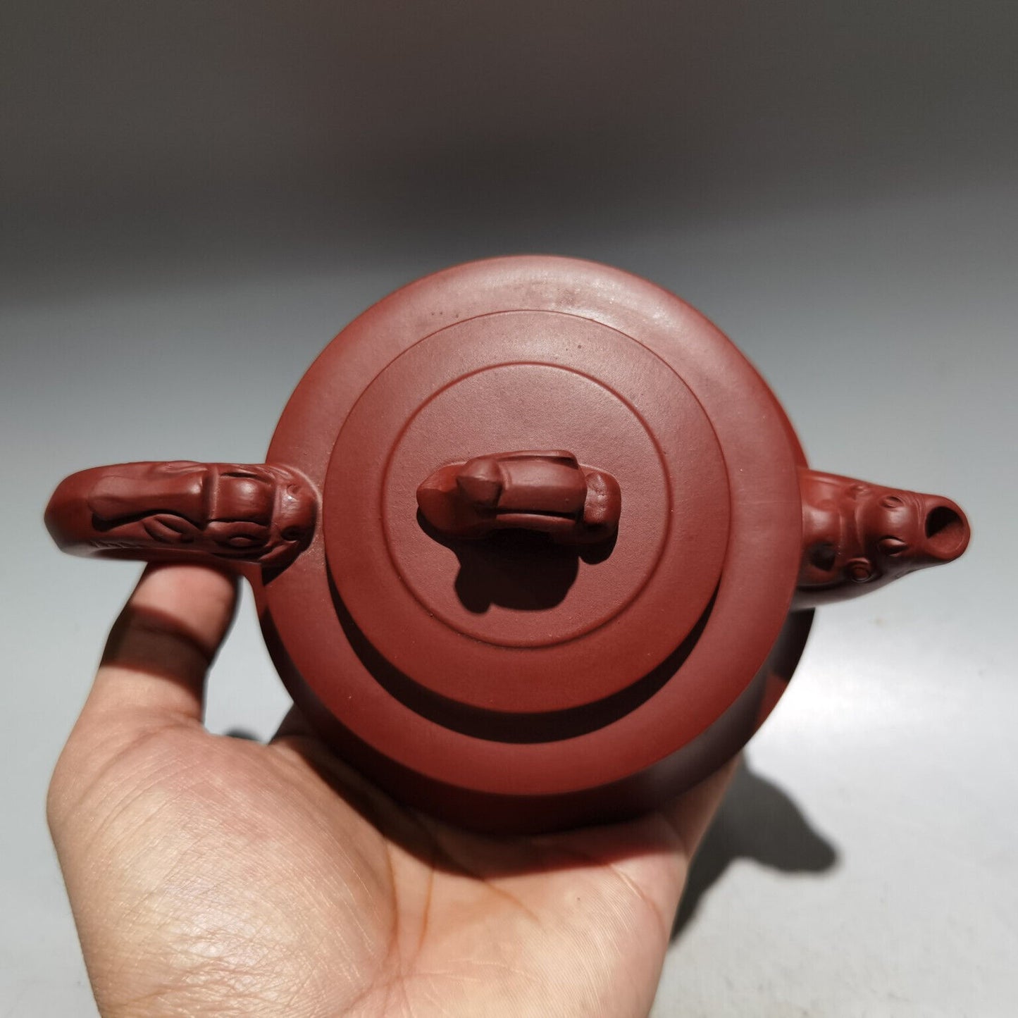 Chinese Yixing Zisha Clay Handmade Exquisite Teapot（三足龙尊壶 低款：郝彤彤）