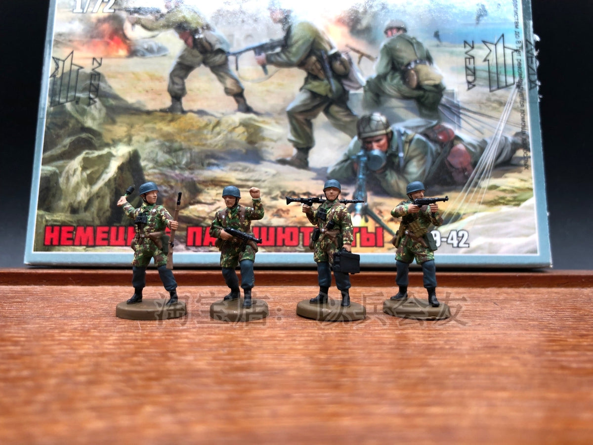 1/72 4Pcs World War II German Parachute Soldier Model