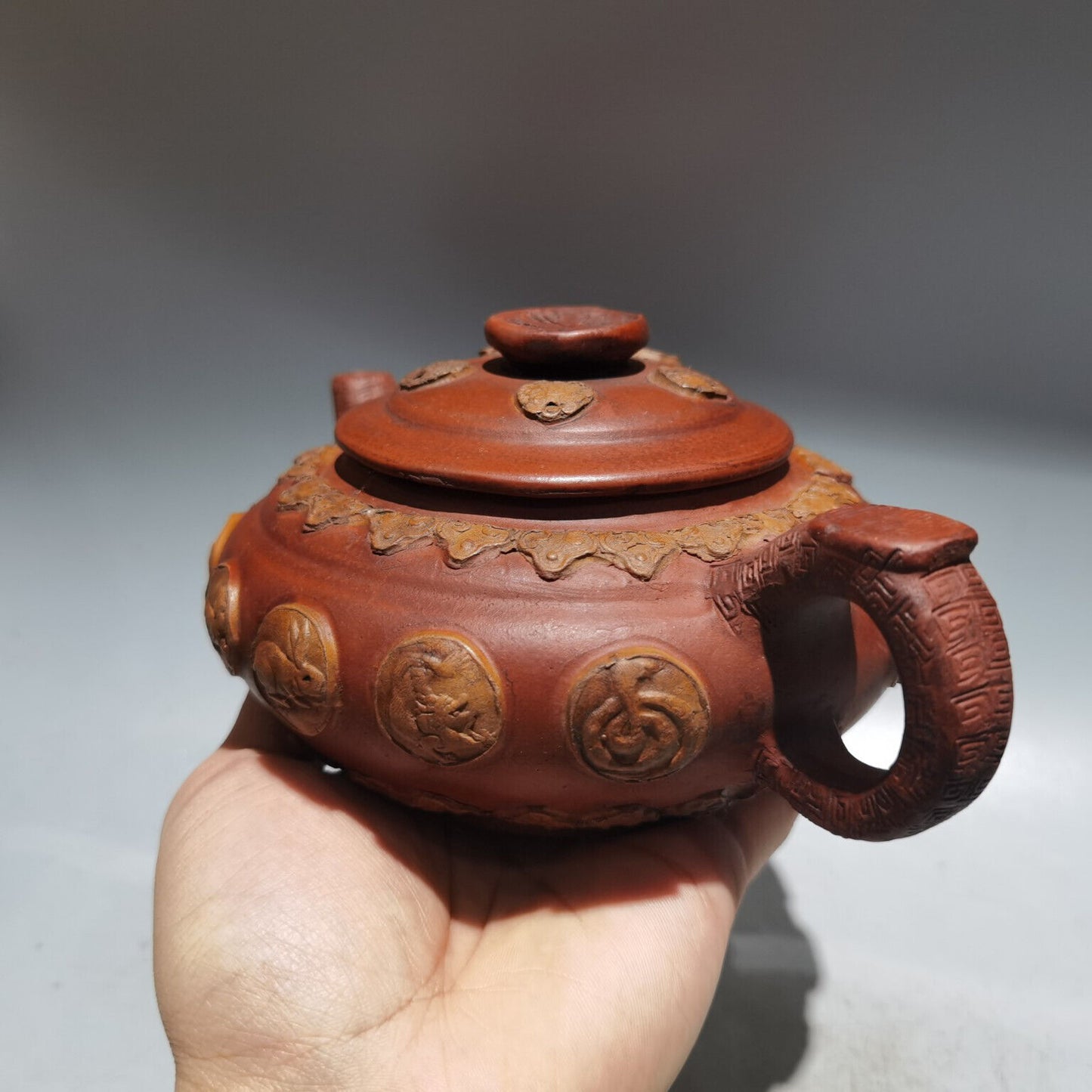 Chinese Yixing Zisha Clay Handmade Exquisite Teapot （十二生肖壶 底款：顾景舟)