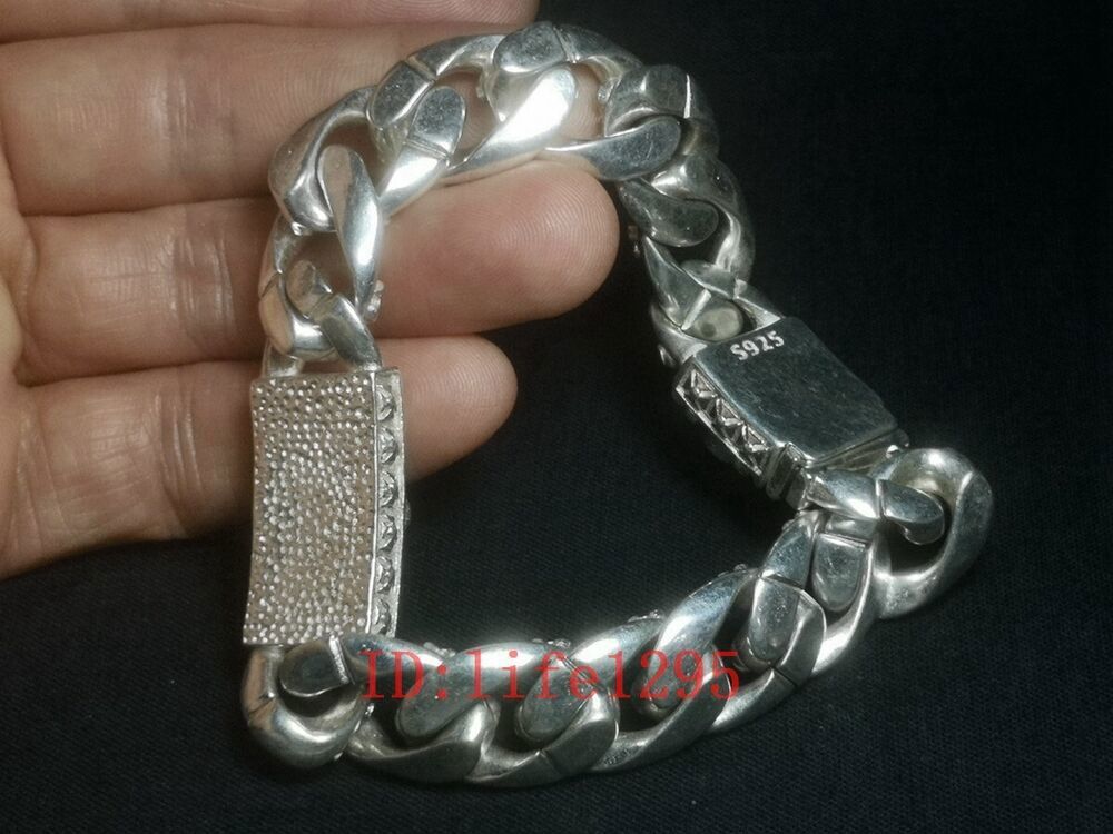 Chinese Tibet Silver Carving skull Statue bracelet gift Collection
