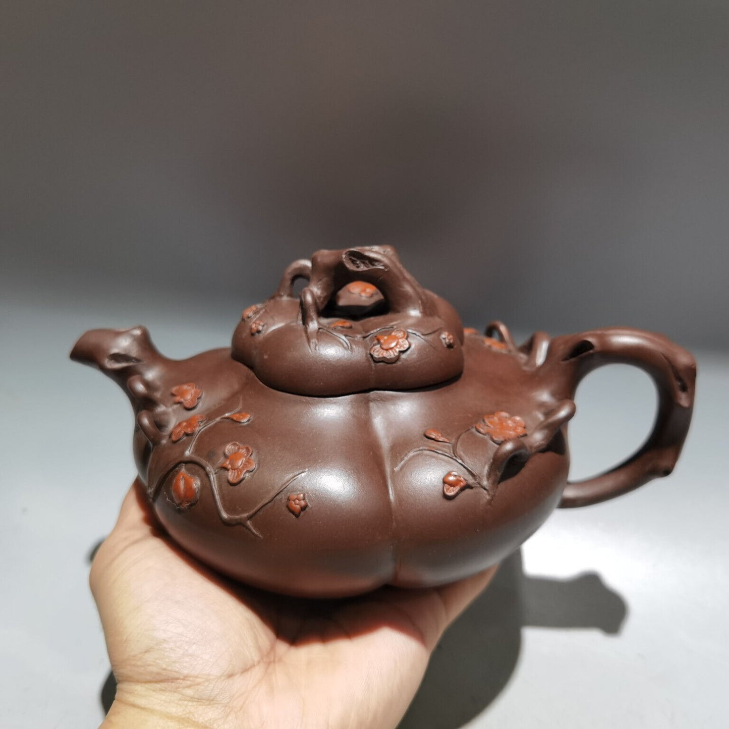 Chinese Yixing Zisha Clay Handmade Exquisite Teapot（梅桩壶 低款：蒋蓉）