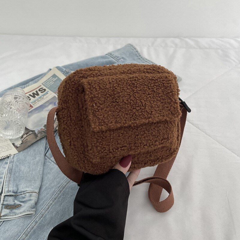 Shoulder Bag Vintage Lamb Wool Crossbody Messenger Travelling Purse 21*16*10 CM