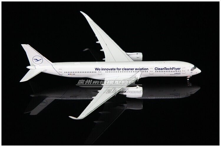 1:400 JC Wings Lufthansa AIRBUS A350-900XWB Passenger Airplane Diecast Model