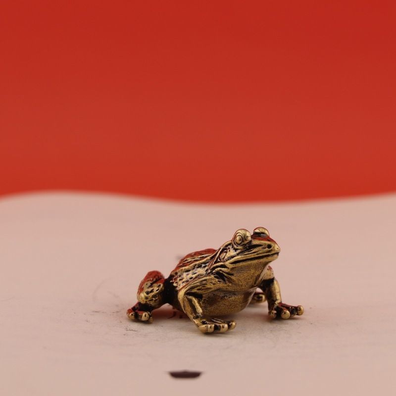 Brass Frog Tea Pet Desktop Ornament Handmade Collectible Antique Craft Figurine