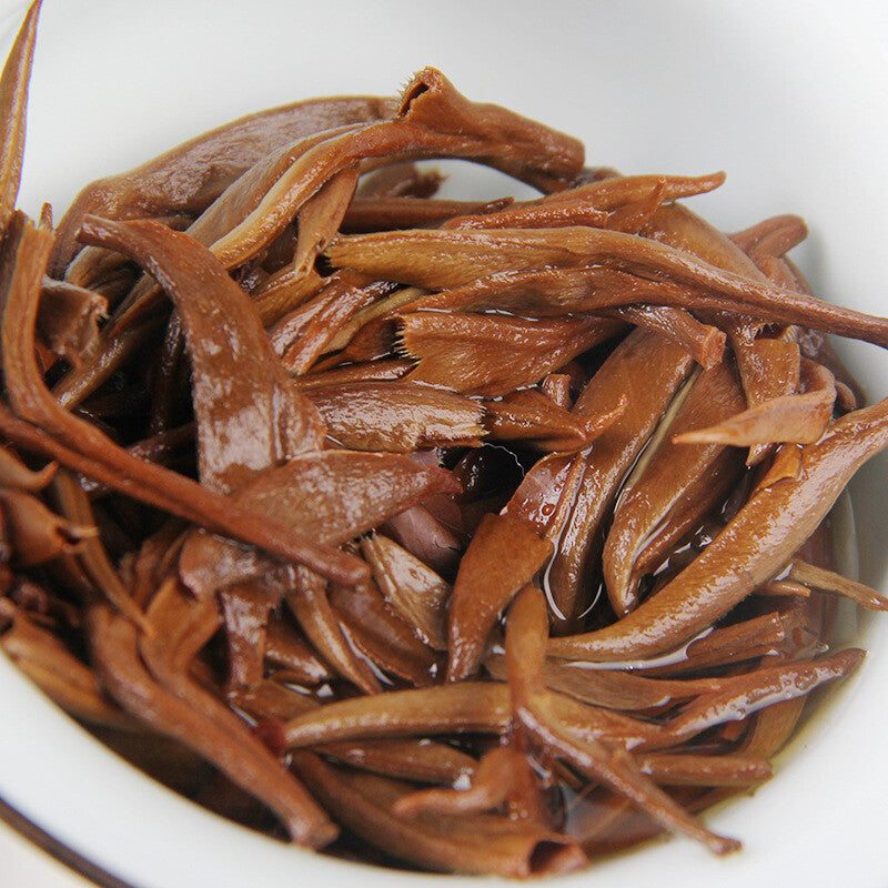 2022 Yunnan Dianhong Black Tea Honey Fragrant Golden Bud Dian Hong Tea 357g