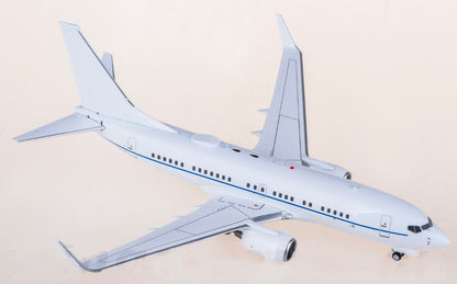 1:200 NGmodels USAF Boeing 737-700 Passenger Airplane Diecast Plane Model