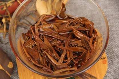 2023 New Dianhong Black Tea Bud Need Gold Grade Gold Dianhong Single Bud Tea250g
