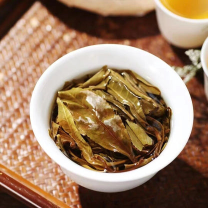 200g Yunnan 2021 Tea Menghai Mannuo Ancient Tree Pu'er Tea Fragrant Tea Cake Tea