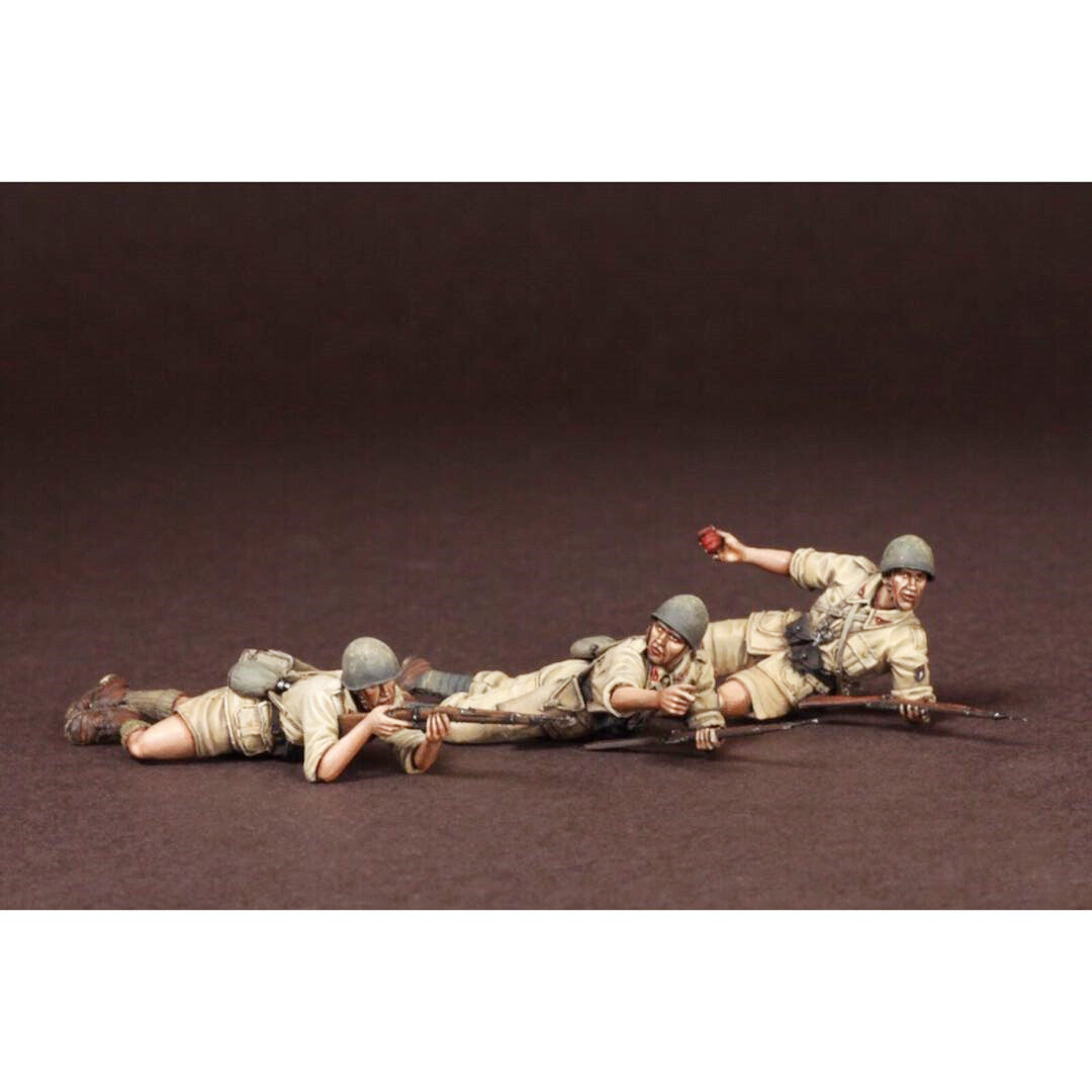 1:35 resin figure model 3 soldiers Unassembled Unpainted