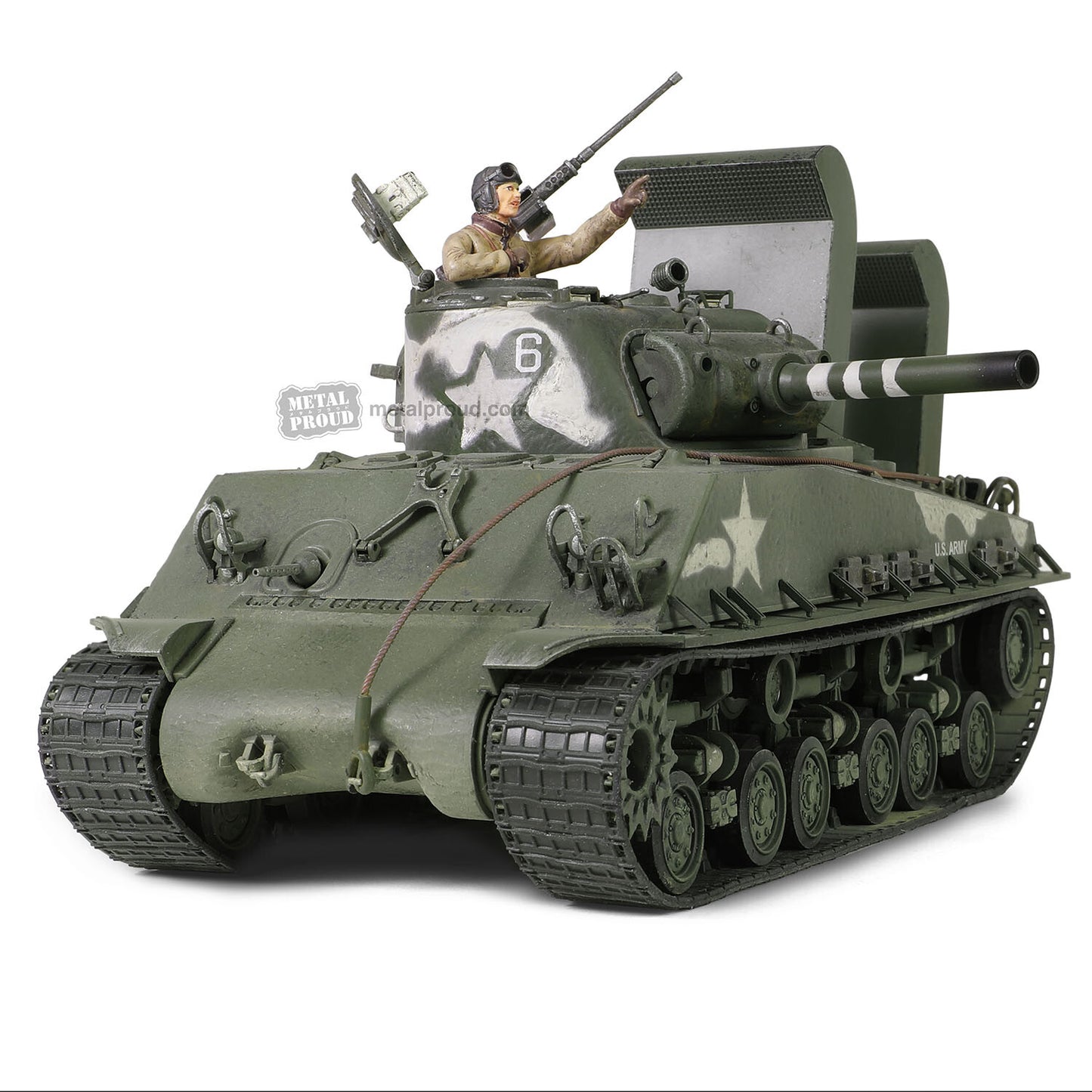 1:32 Forces of Valor U.S. Amphibious Sherman M4E8 Tank Diecast Military Model