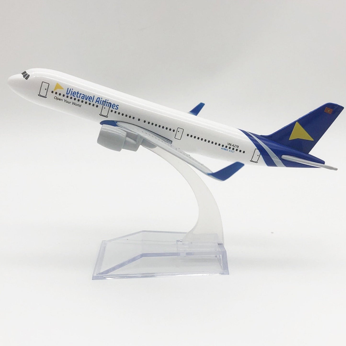 1:400 16cm Vietnam A321 Plane Model Aircraft Diecast Airlines Metal Ornaments