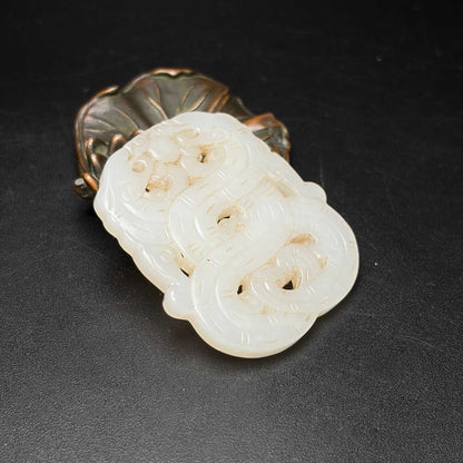 Chinese Natural Hetian Jade Hand-carved Exquisite Dragon Pendant 31182