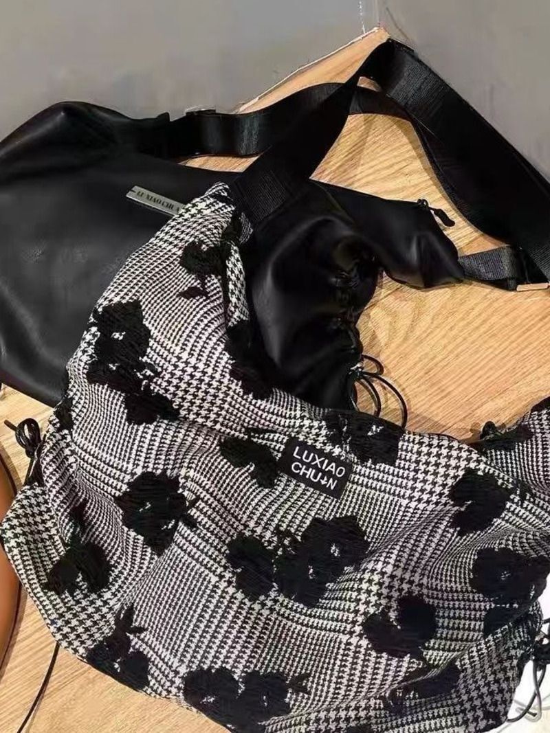 Handbags Traveling Nylon Crossbody Bags Shoulder Goth Purse Zipper 1PC Crossbody