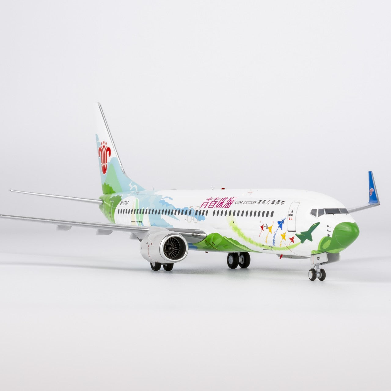 1:200 NGmodels China Southern Boeing 737-800 Passenger Diecast Airplane Model