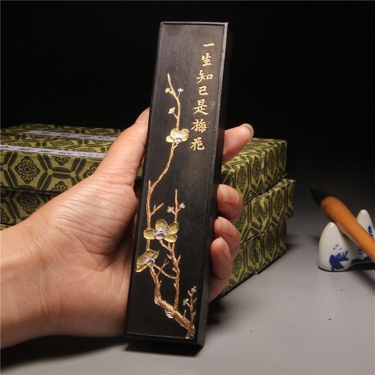 Hu Kaiwen Plum Blossom Hui Ink Stick 120g Pure Smoke Calligraphy Ink