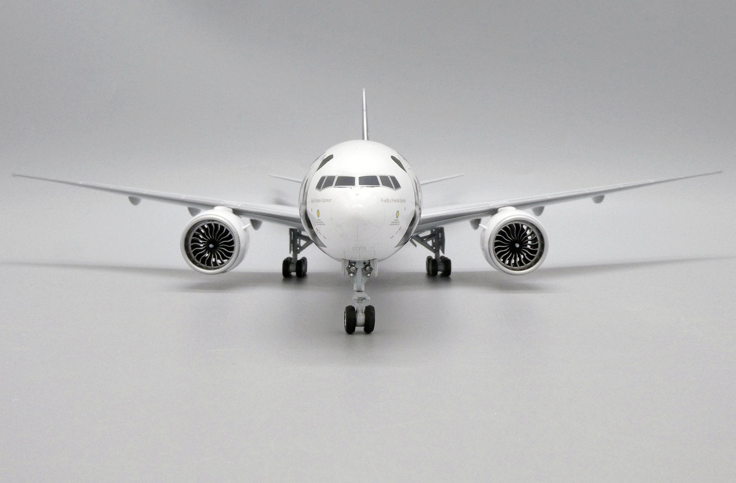 1:200 JC Wings FedEx Boeing 777-200LRF Airplane Diecast Aircraft Model