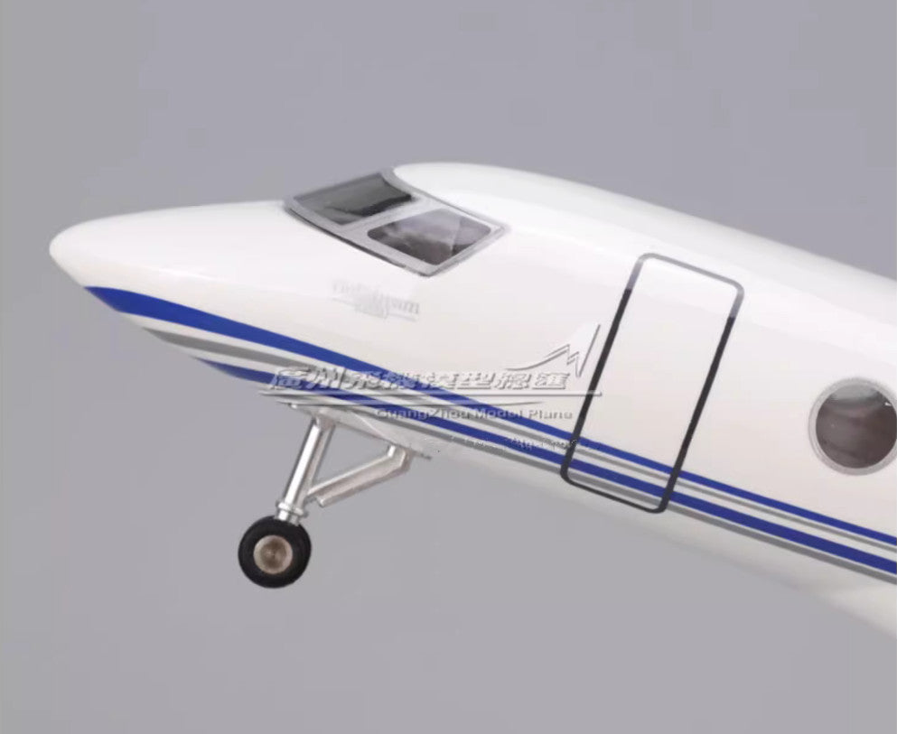 45CM 1:50 Gulfstream G650 Business Airplane Landing gears Resin Aircraft Model