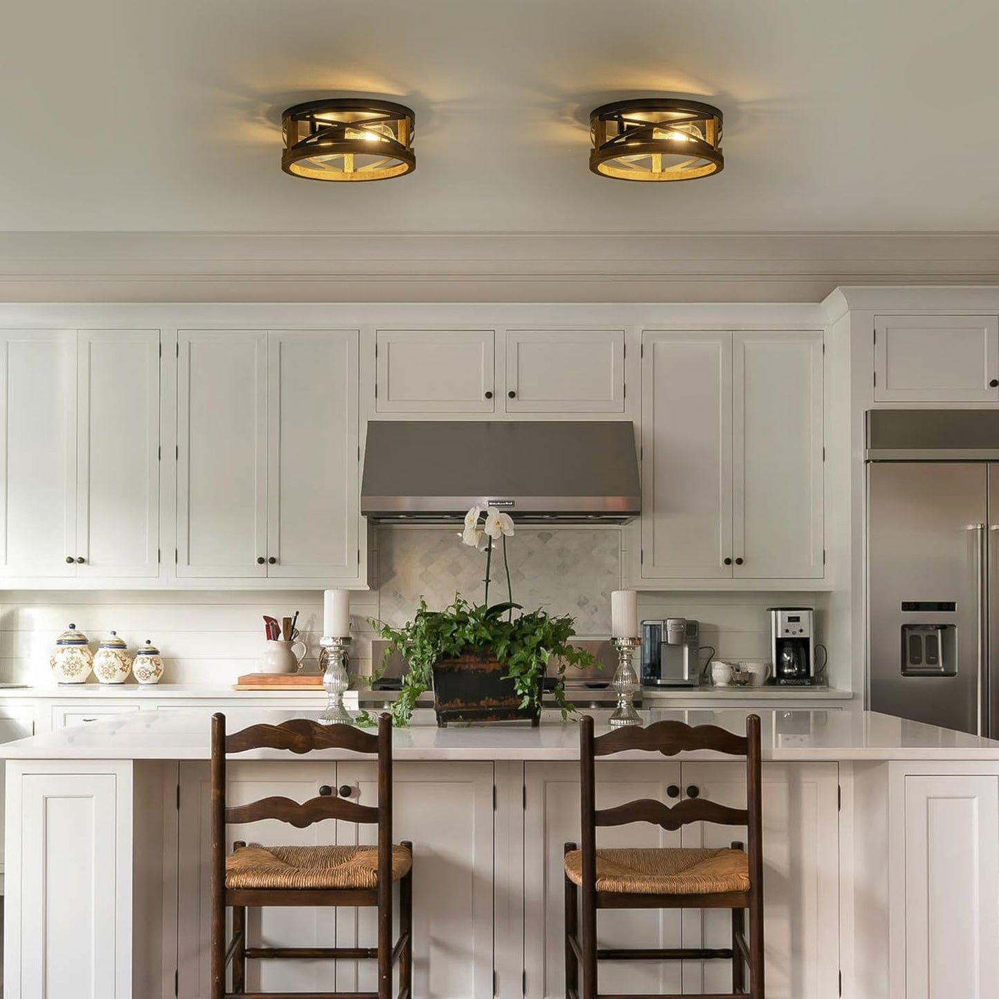 Farmhouse Ceiling Light, 2-Light round Flush Mount Ceiling Light with Wood and M
