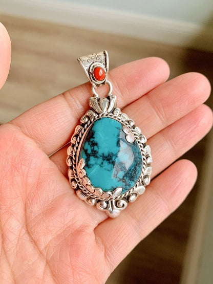 Nepalese Ethnic Blue Stone Pendant Handmade Silver Inlaid Tribal Jewelry