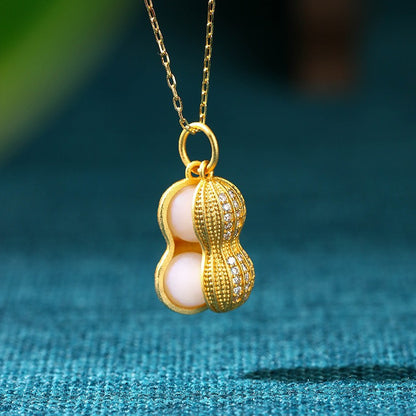 Vintage China-Chic Classic Elegant Natural Chalcedony "Good Things Peanut" Necklace