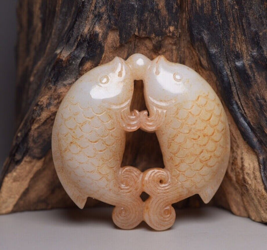 China Old Natural Hetian Jade Hand Carved Pair Nice Fish Statue Pendant Jewelry