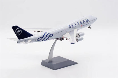 for ALBATROS China Airlines for Boeing 747-400 B-18211 SkyTeam 1:200 plane Model