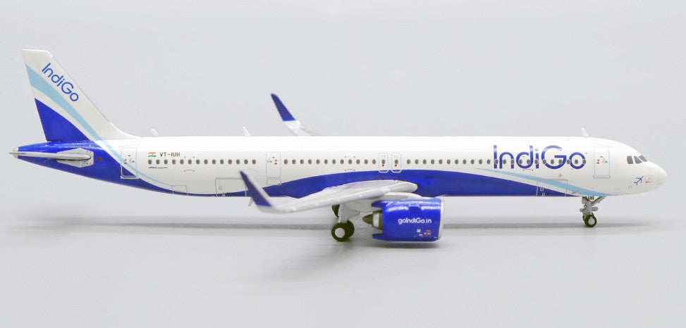 1:400 JC Wings IndiGo AIRBUS A321neo Passenger Airplane Diecast Aircraft Model