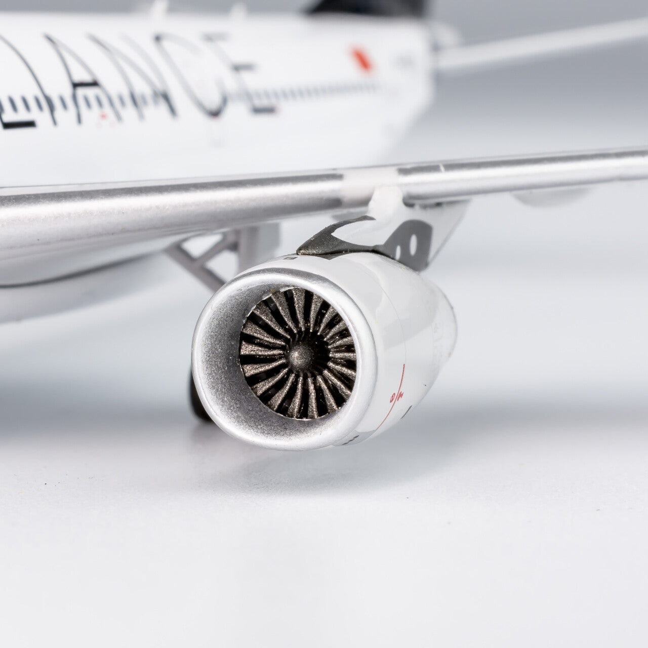1:400 NG Models Air China Plane Airbus A330-200 Airplane Diecast Aircraft Model