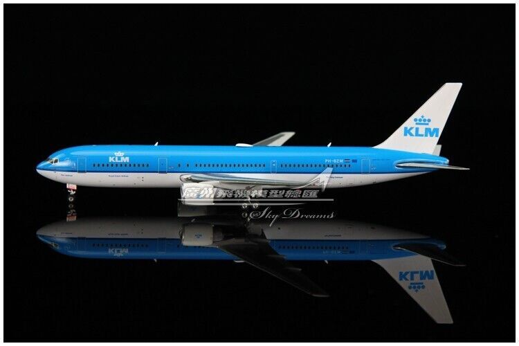 1:400 Phoenix KLM BOEING 767-300ER Passenger Airplane Diecast Aircraft Model