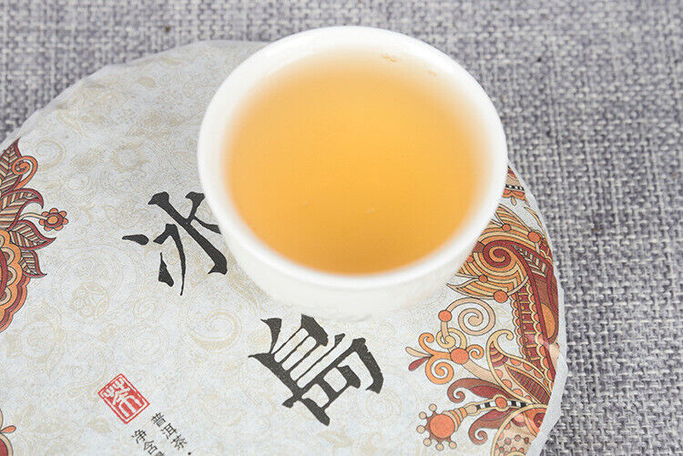 Pu'er Tea Raw Tea Cake 200g Icelandic Raw Tea Cake Arborvitae Large Tree Tea