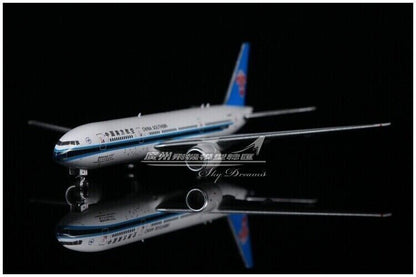 1:400 Phoenix CHINA SOUTHERN BOEING 777-200ER Passenger Airplane Diecast Model