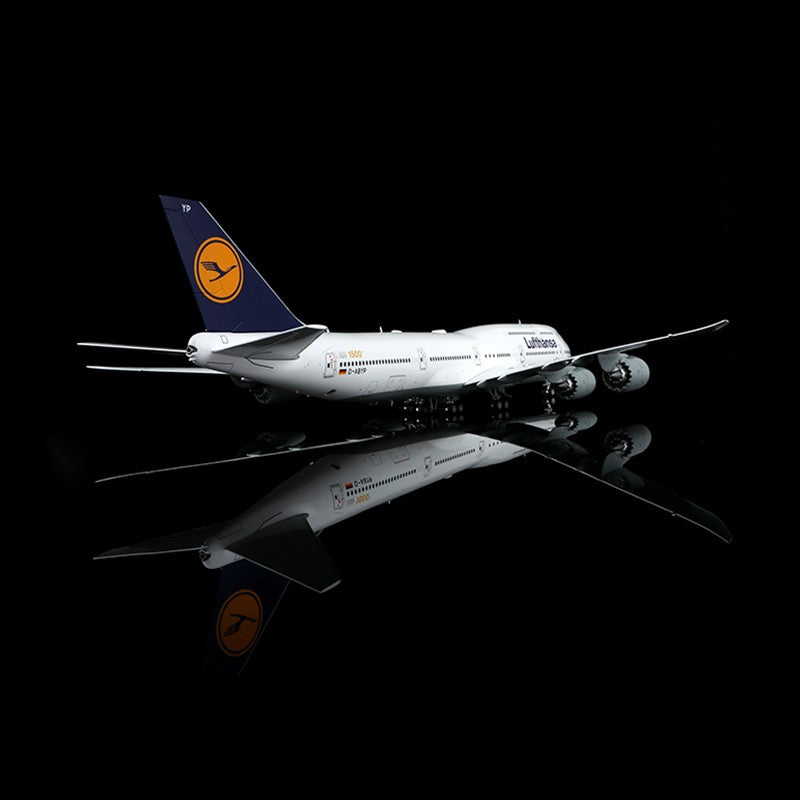1:200 SQ Wings Lufthansa B747-8 D-ABYP Passenger Airplane Diecast Plane Model