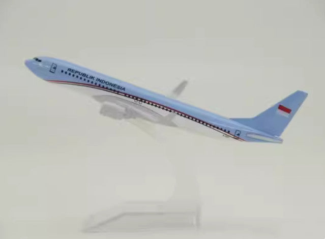 16cm REPUBLIK INDONESIA BOEING 737 Passenger Plane Diecast Aircraft Metal Model