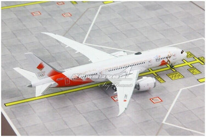 1:400 JC Wings JAPAN AIRLINES BOEING 787-8 Passenger Airplane Diecast Model