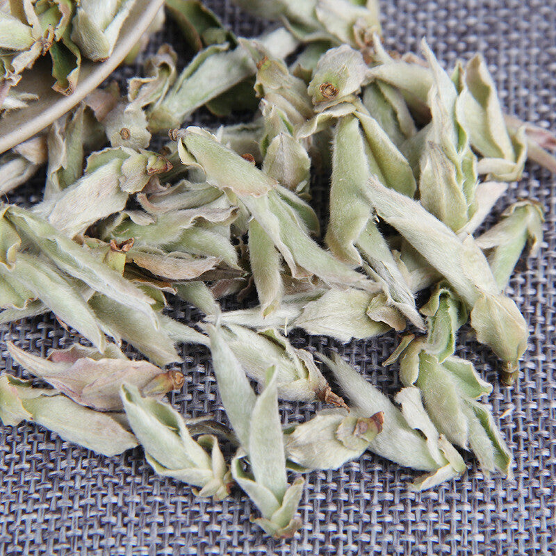 Sun-dried Yabao Silver Pu-erh Bud Loose Puer Tea Raw Pu Er Early Spring Loose